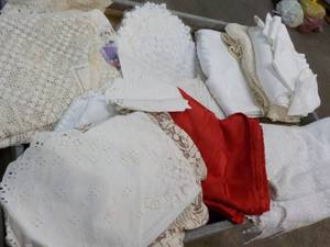 lot 50 image: Vintage Tablecloths and Napkins...