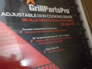 lot 67 image: Case of 8 Grill Parts Pro Adjustabl...