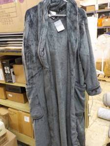 lot 56 image: Serra Size LXL Ladies Micro Plush ...