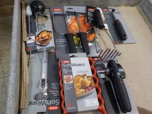 lot 138 image: 7 OXO Kitchen Products...
