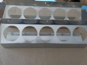 lot 168 image: 2 Metal 18 - 5 Can Display Wall Sh...