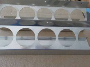 lot 170 image: 2 Metal 18 - 5 Can Display Wall Sh...