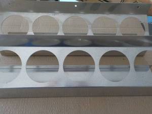 lot 171 image: 2 Metal 18 - 5 Can Display Wall Sh...