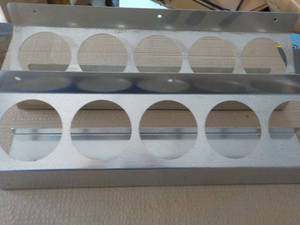 lot 172 image: 2 Metal 18 - 5 Can Display Wall Sh...