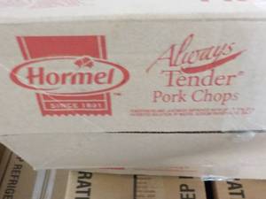 lot 208 image: 10 lb. Box Frozen Hormy Always Tend...