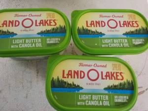 lot 227 image: 3 Frozen 24 oz Tubs Land O Lakes Li...