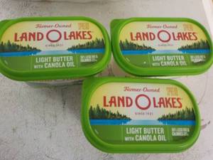 lot 229 image: 3 Frozen 24 oz Tubs Land O Lakes Li...
