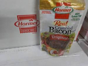 lot 250 image: 12 - 4.3 oz Bags Hormel Real Crumbl...