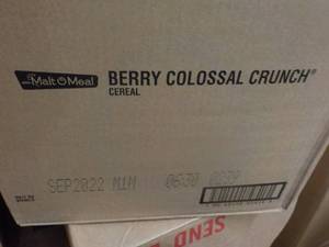 lot 269 image: 96 - 1 oz Bowls Berry Colossal Crun...