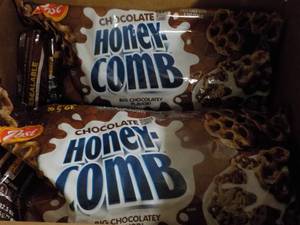 lot 272 image: 6 - 32.5 oz Bags Chocolate Honeycom...