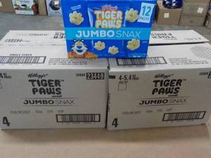 lot 323 image: 2 - 4 ct each Tiger Paws Jumbo Snax...