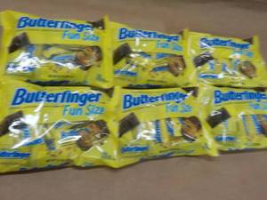 lot 331 image: 6 - 10.2 oz Bags Butterfinger Fun S...
