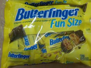lot 332 image: 6 - 10.2 oz Bags Butterfinger Fun S...