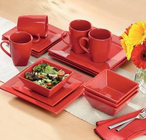 lot 67 image: 16-Piece Solid Square Dinnerware Set