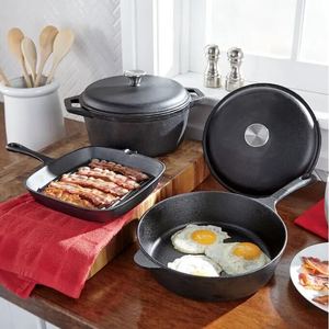 lot 71 image: 5-Piece Cast Iron Cookware Set