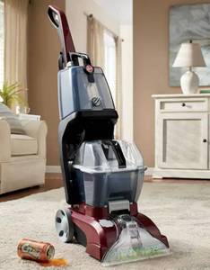 lot 77 image: Hoover Power Scrub Deluxe Carpet Cleaner