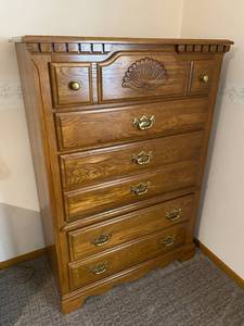 Vintage Athens 5-Drawer Dresser