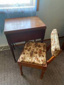 Vintage Singer Sewing Table and Storage Chair