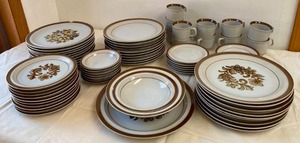 Brown Monterrey & Sierra Stoneware Set