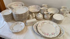 Pfaltzgraff Tea Rose Dish Set