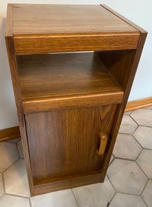 Oak Side Cabinet with Shelf