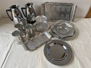 Silver-Toned Serviceware