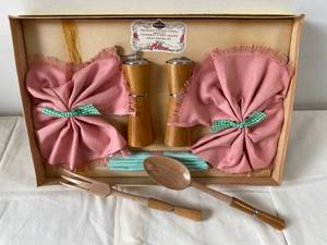 Vintage Royal Terry Kitchen Set