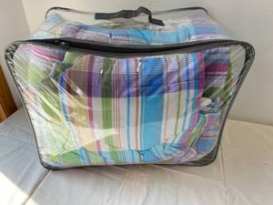 Colorful Plaid Comforter Set