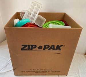 Assorted Plastic Kitchen Tupperware Lot 4