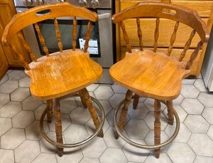 Swiveling Bar Stools