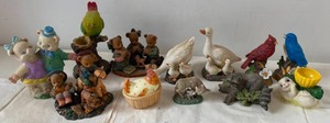 Assorted Vintage Animal Figurines Berry Hill Bears