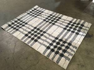 lot 49 image: Shag Black and White 5 ft. x 7 ft. Menswear Polypropylene Area Rug by Home Decorators Collection    Customer Returns See Pictures