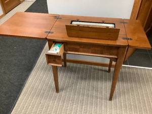Sewing MachineTable