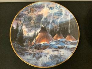 Collectible plates