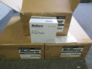 3 cases of alcohol prep pads 2000 p...