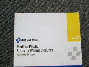 8 boxes of medium plastic butterfly...