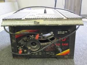 10 inch menards table saw turns on ...