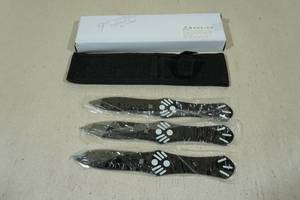 9 Carbon Steel Throwing Knives