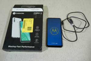 Motorola Moto G Prepaid Smart Phone