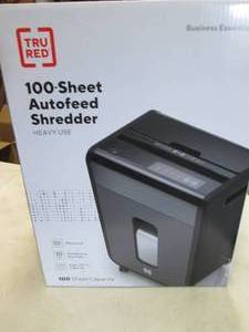 TRU RED� 100-Sheet Micro-Cut Autof...