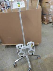 MRI Conditional IVDeluxe Equipment ...