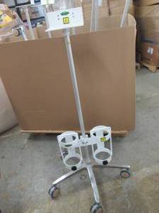 MRI Conditional IVDeluxe Equipment ...
