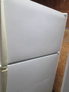 Full Sized Amana RefrigeratorFreez...
