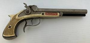 lot 143 image: 1950s Hubley Model No. 265 Pirate Pistol Cap Gun