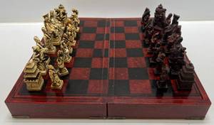 lot 83 image: Vintage Oriental Themed Chess Set