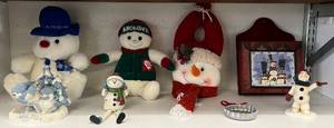 lot 110 image: Shelf Full Of Vintage Misc. Christmas Dcor
