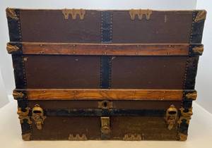 lot 123 image: Vintage Antique Side Opening Steamer Trunk With Drawers And New York Checked Bag Stickers (Very Cool) 36 W x 24D x 27 T