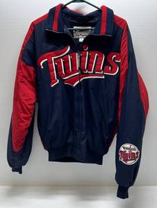 lot 217 image: Majestic Authentic Collection Twins Jacket Size Medium