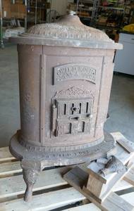 lot 2 image: antique stove - wild rose - northwestern stove works minneapolis