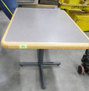 lot 55 image: Nice condition small table 30 wide 42 long 29 high